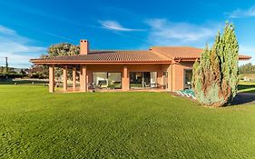 Villa Monasterio